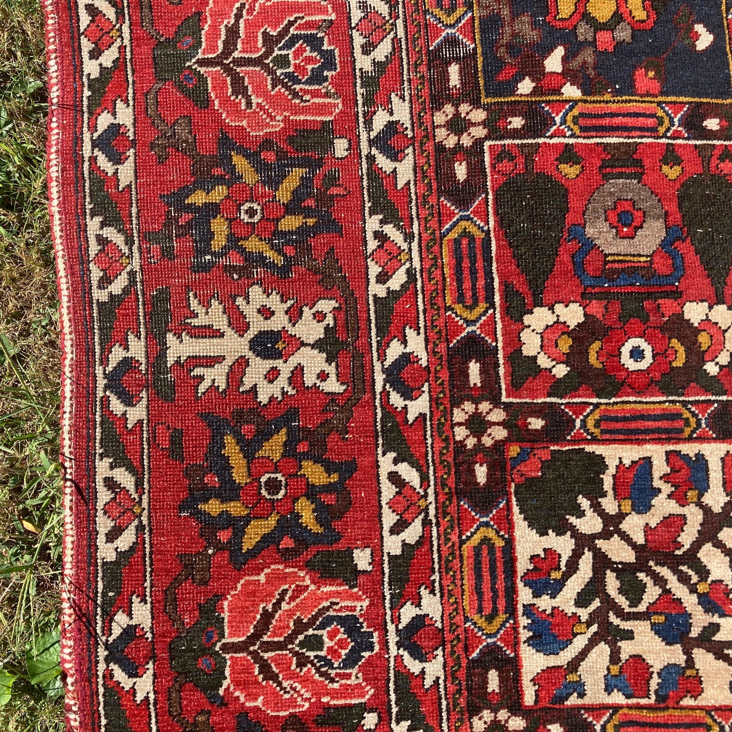 Vintage Rug, 7' x 10' 2 Red