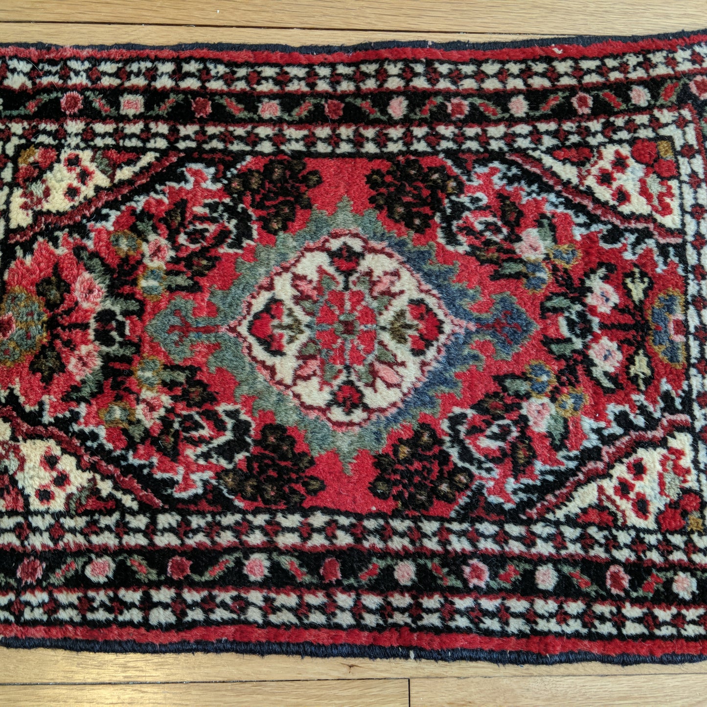 Vintage Rug, 1' 6 x 2' 2 Red