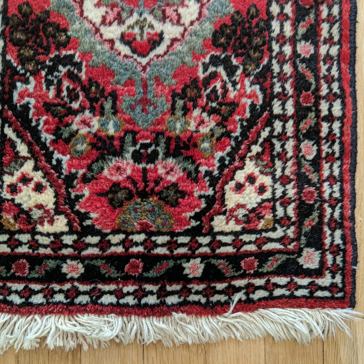 Vintage Rug, 1' 6 x 2' 2 Red
