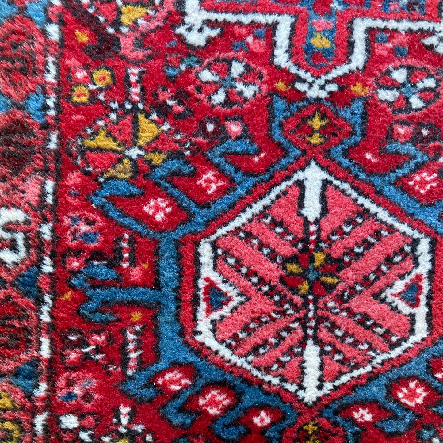 Vintage Rug, 2' x 3' 7 Red