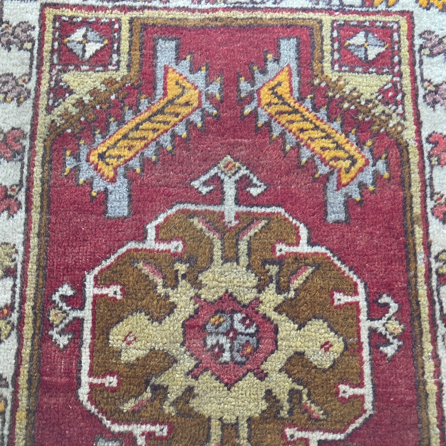 Turkish Rug, 1' 7 x 2' 5 Red Yastik