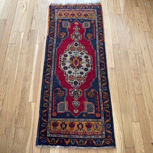 Turkish Rug, 1' 8 x 4' 3 Red Yastik