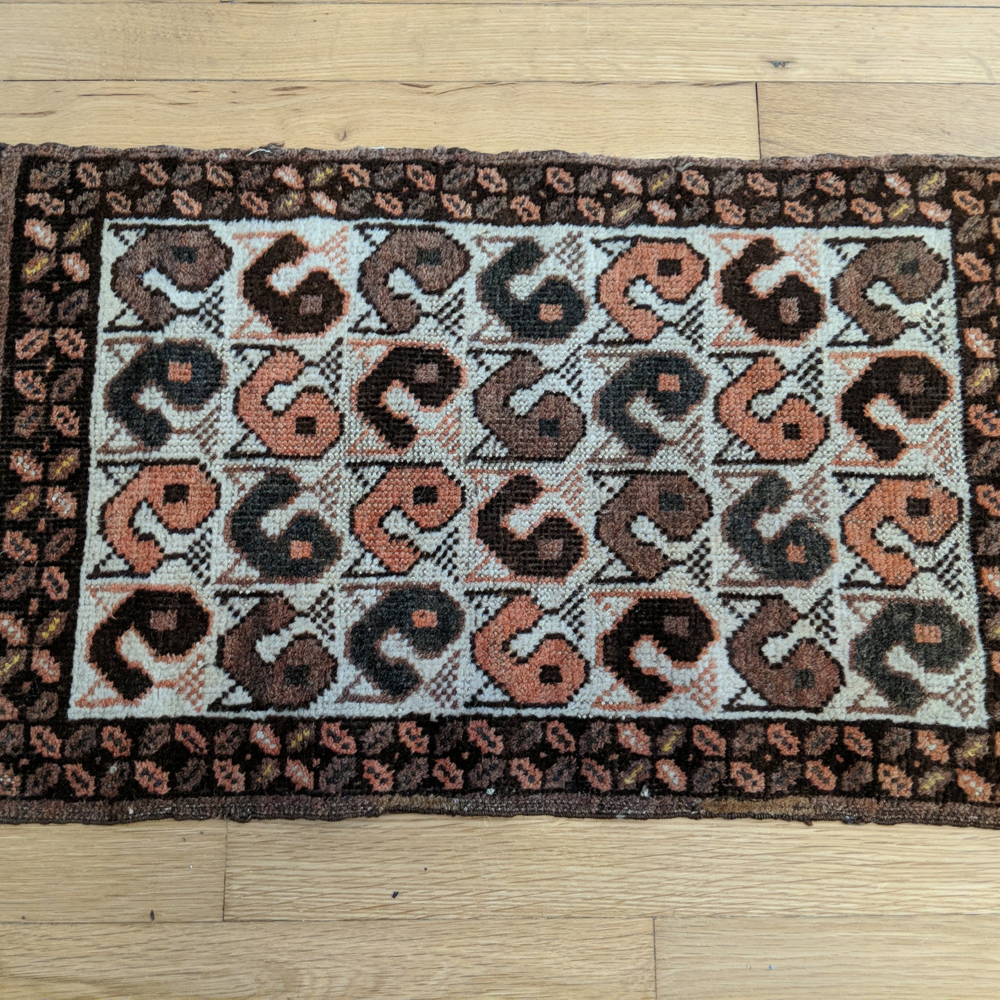 Turkish Rug, 1' 5 x 3' 8 Ivory Yastik