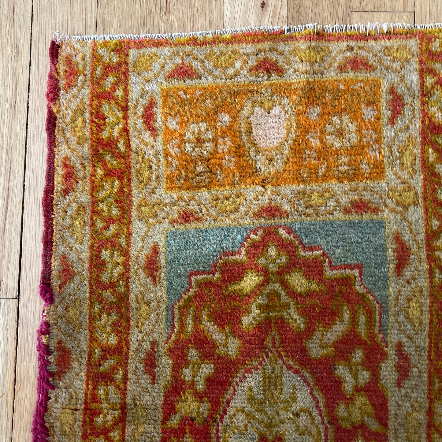 Turkish Rug, 1' 4 x 2' 11 Beige Yastik
