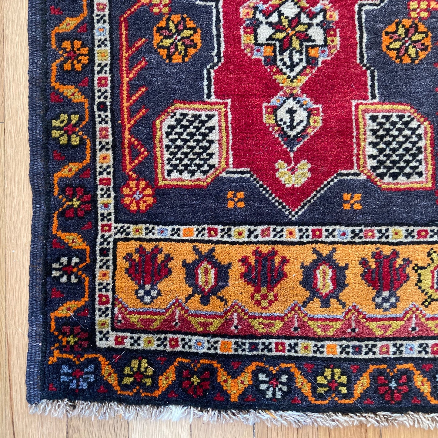 Turkish Rug, 1' 8 x 4' 3 Red Yastik