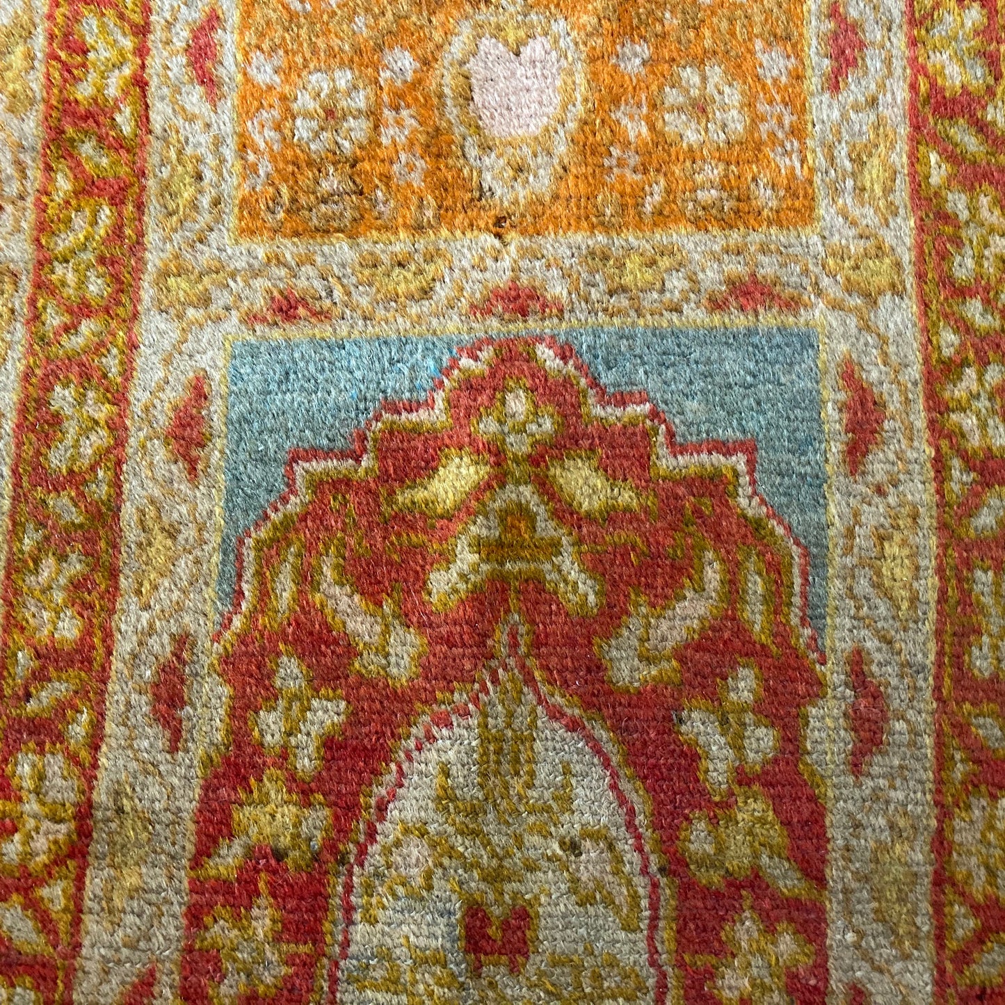 Turkish Rug, 1' 4 x 2' 11 Beige Yastik
