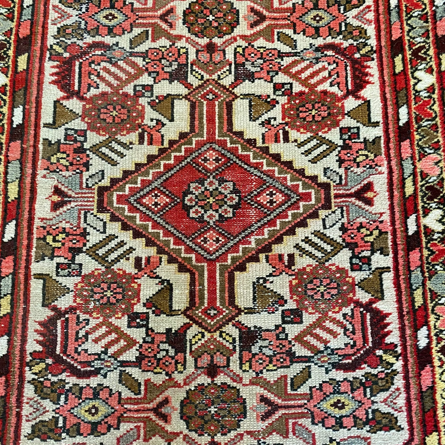 Vintage Rug, 2' 6 x 4' 1 White