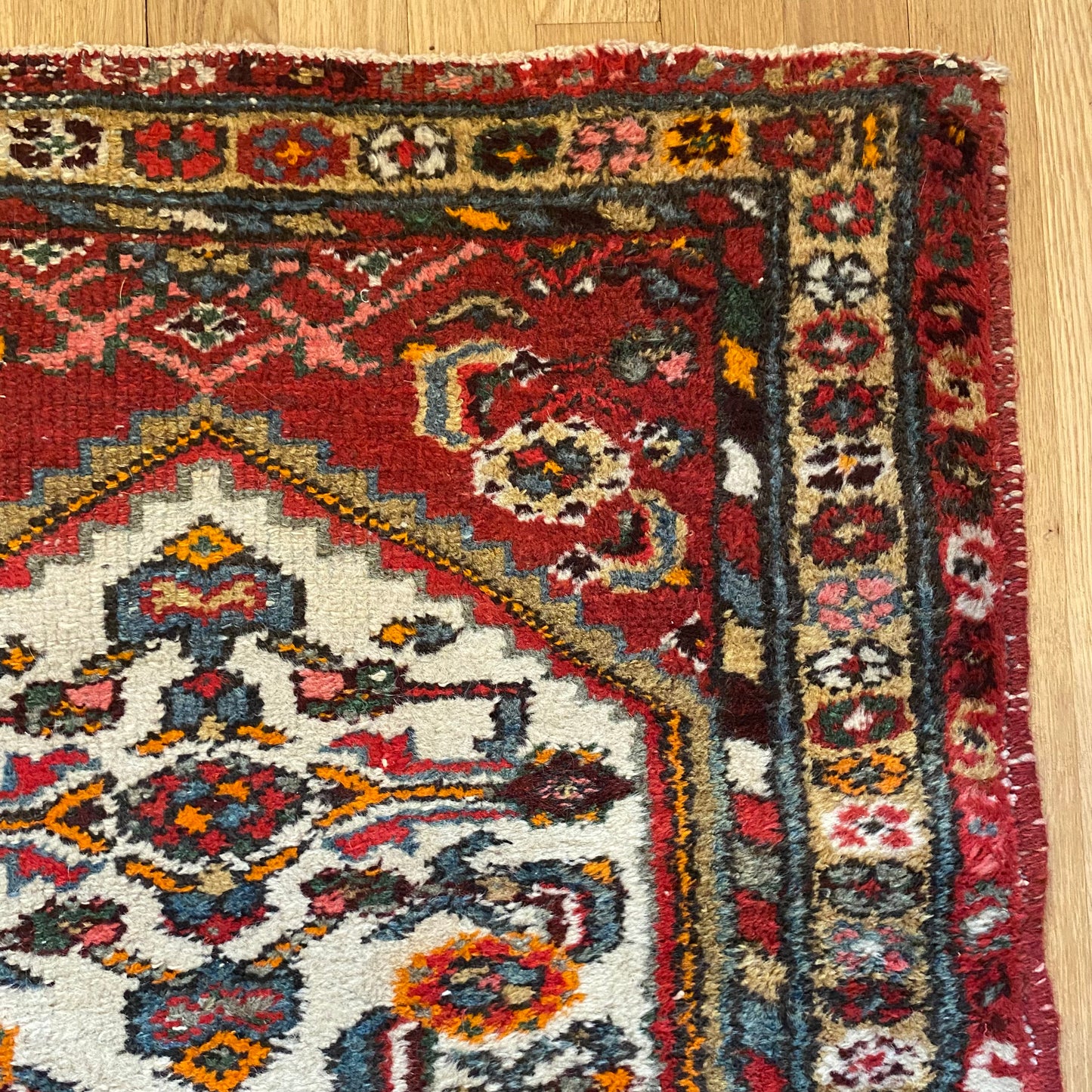 Vintage Rug, 2' 5 x 4' 2 White