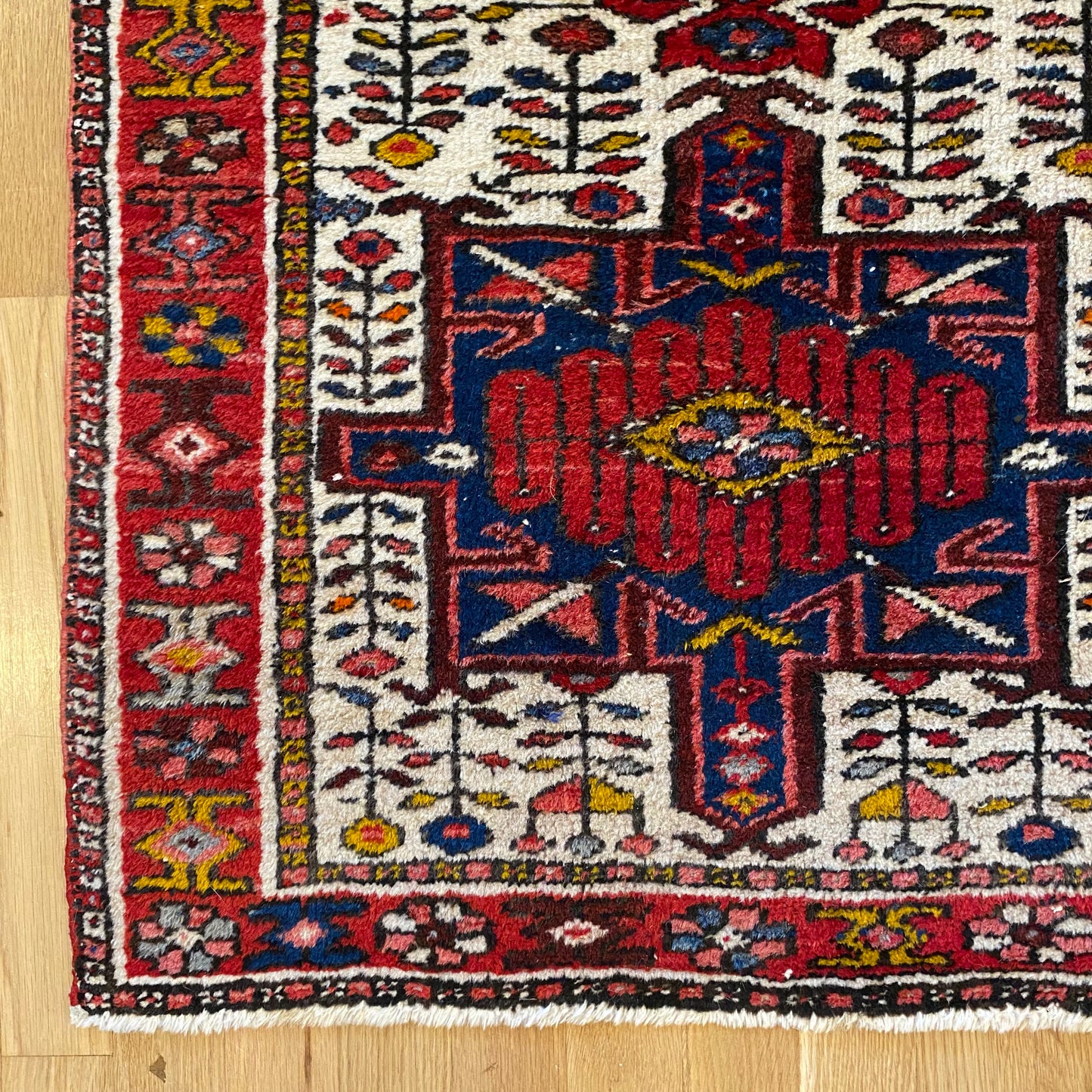 Vintage Rug, 2' 3 x 4' 1 White