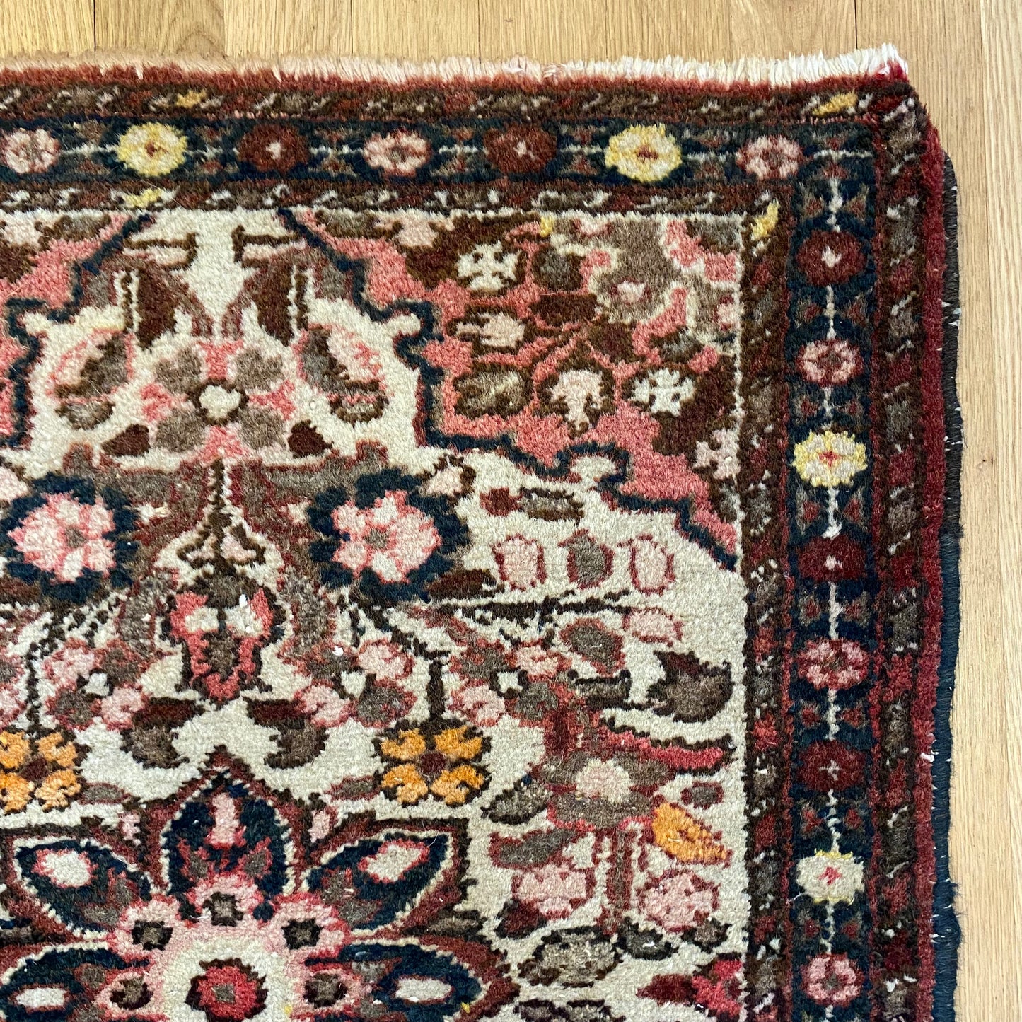 Vintage Rug, 2' 1 x 2' 8 White