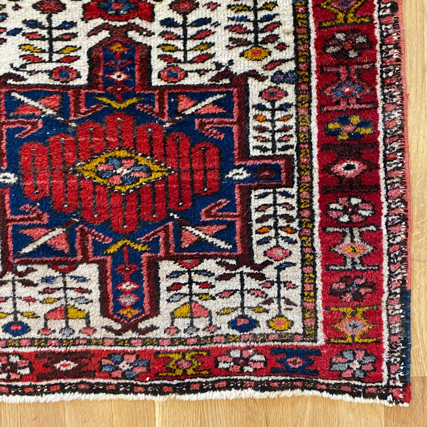 Vintage Rug, 2' 3 x 4' 1 White