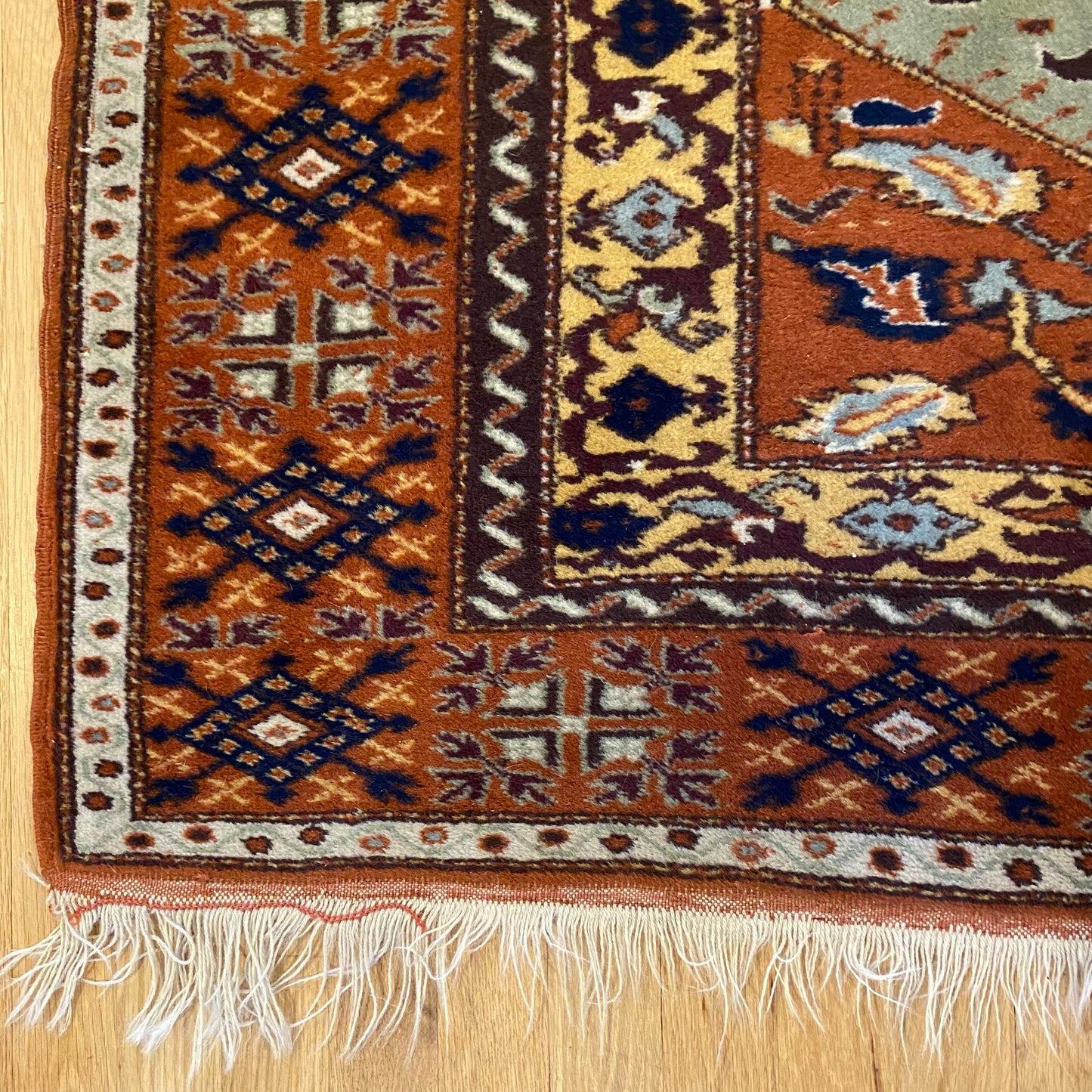 Vintage Rug, 4' x 5' 5 Soft Green