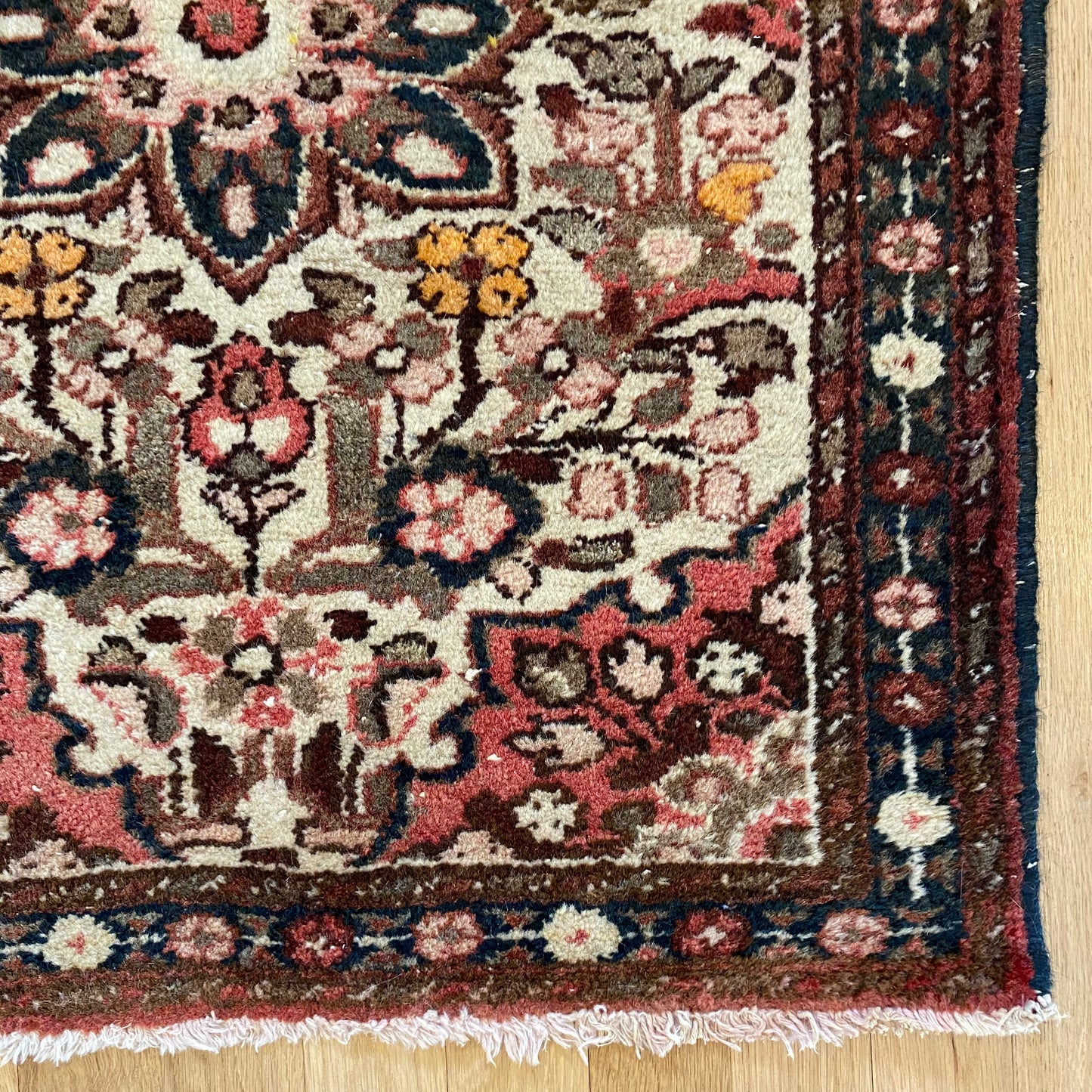 Vintage Rug, 2' 1 x 2' 8 White