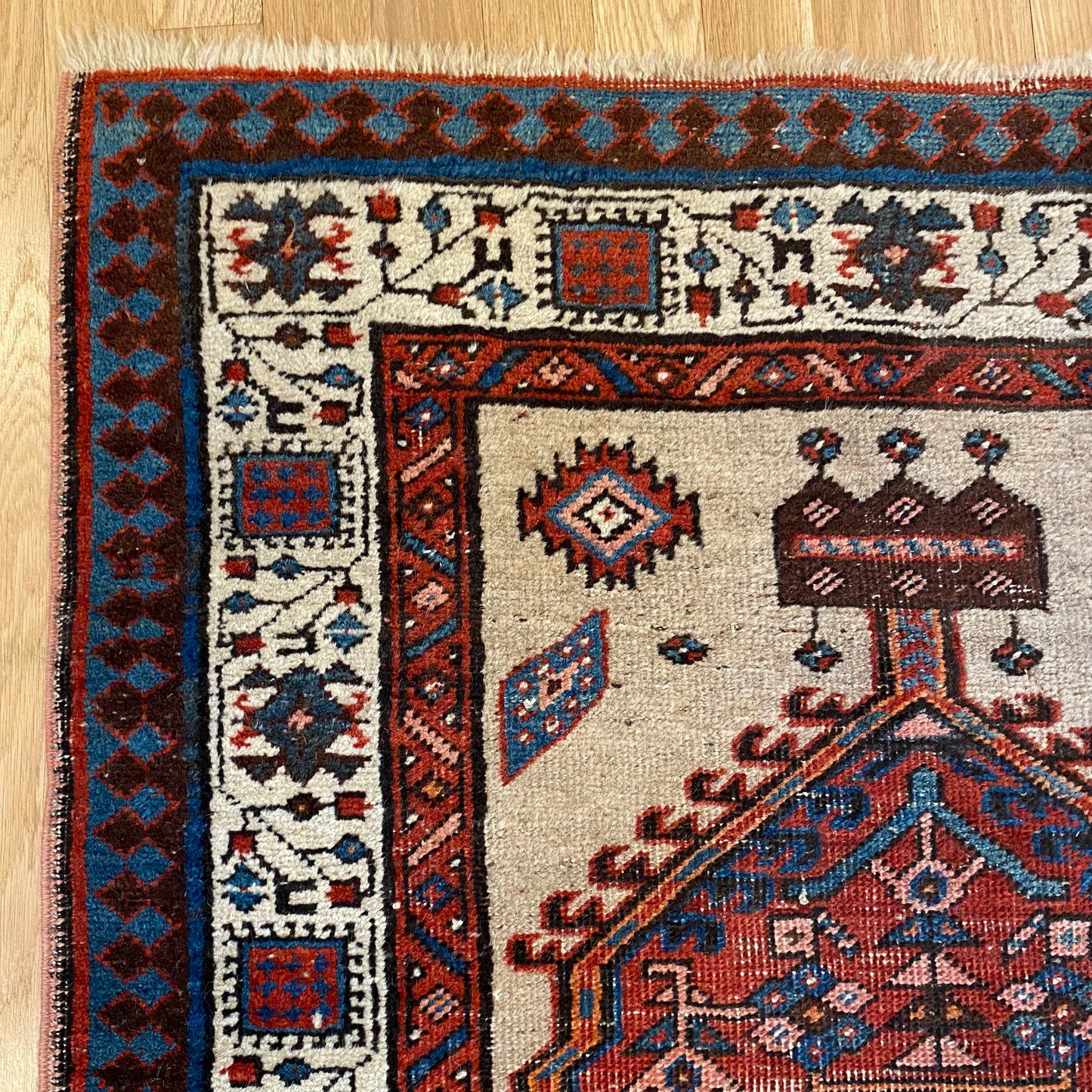 Vintage Rug, 2' 10 x 5' 6 Tan