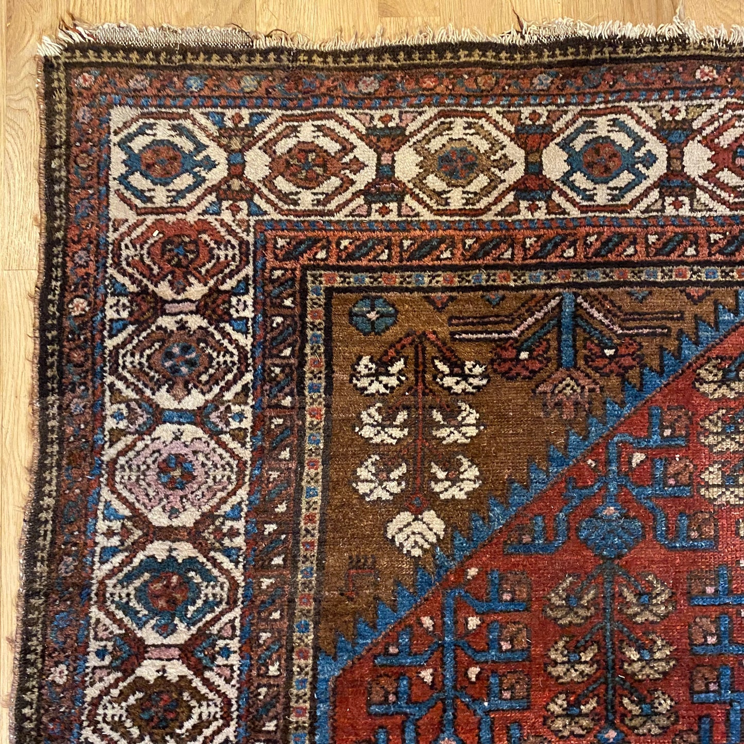 Vintage Rug, 4' 5 x 5' 10 Red