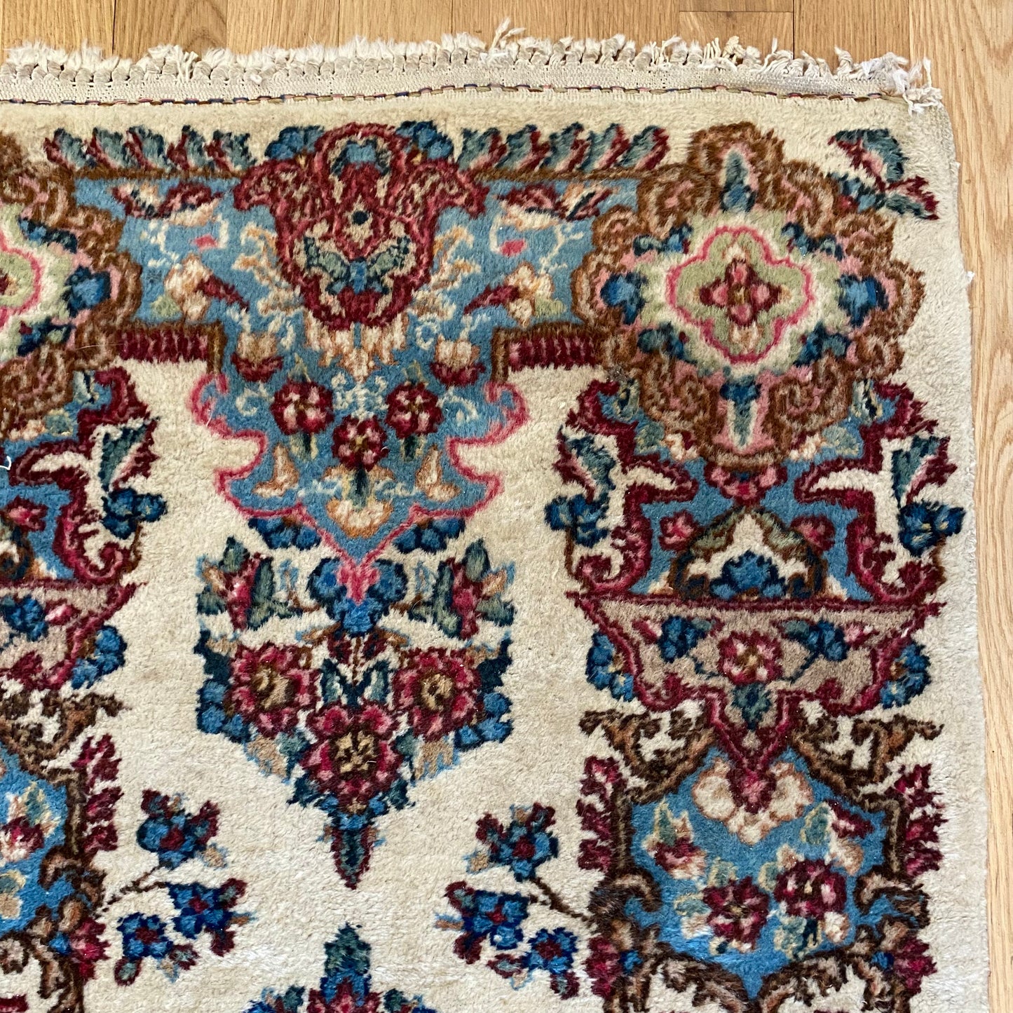 Vintage Rug, 2' x 4' 2 White