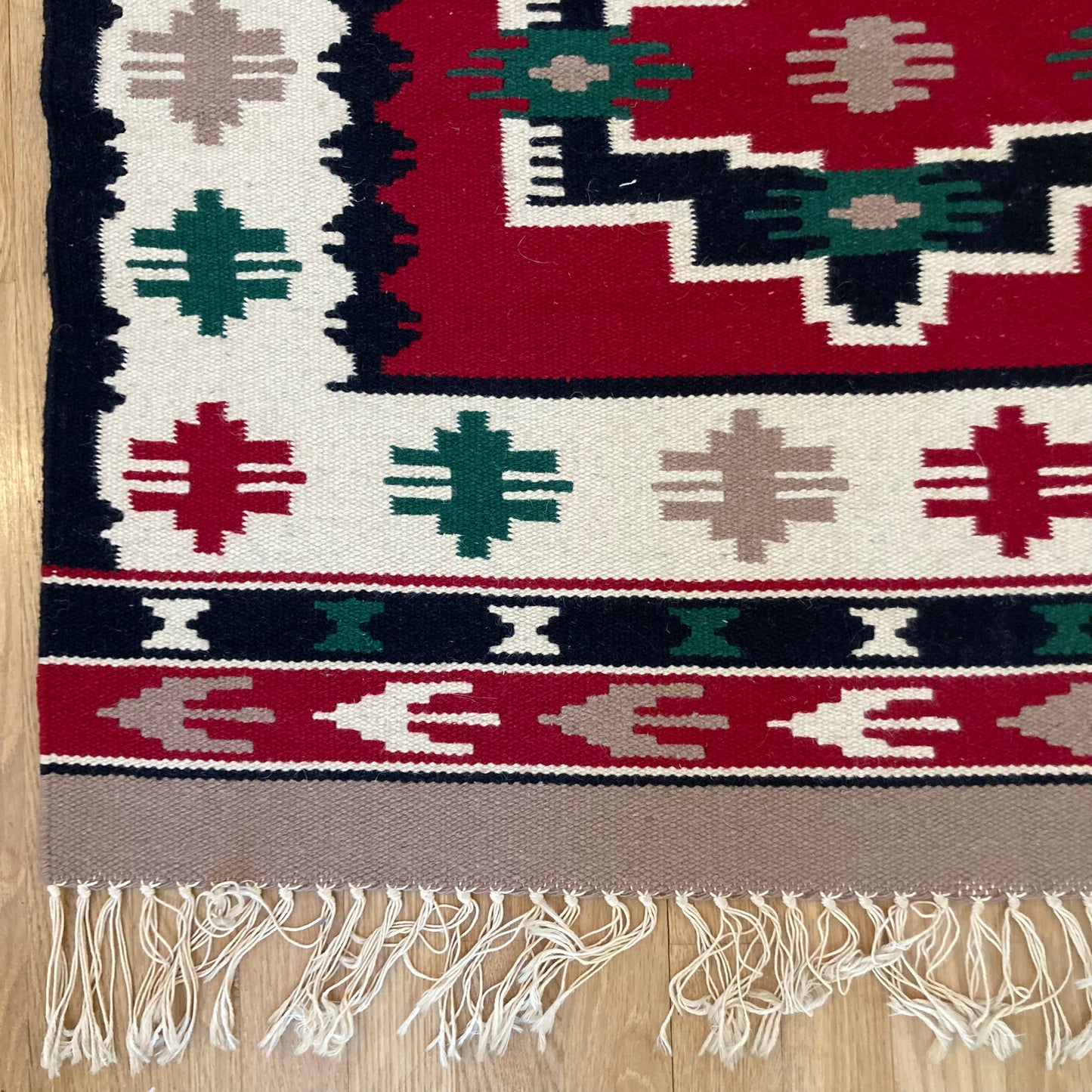 Vintage Rug, 2' 11 x 5' 9 Red