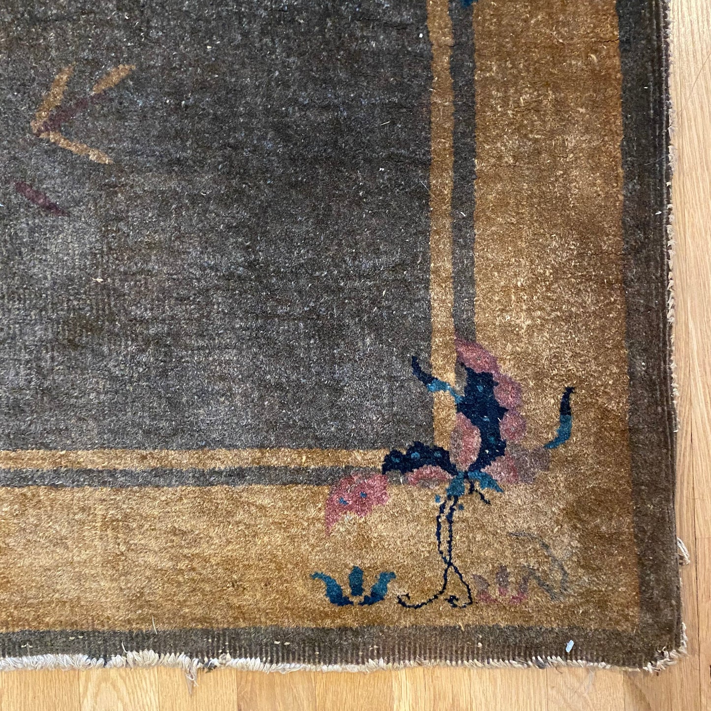 Vintage Rug, 3' x 5' 9 Green