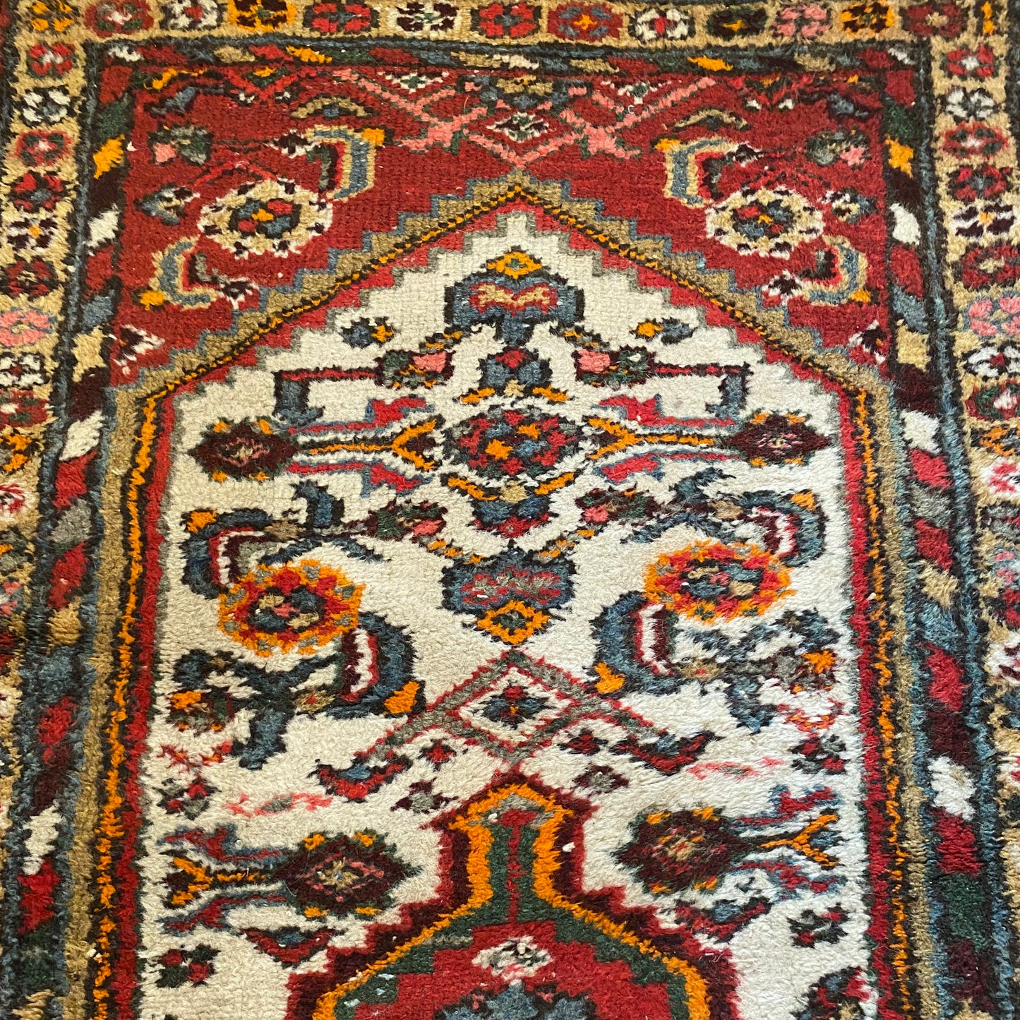 Vintage Rug, 2' 5 x 4' 2 White