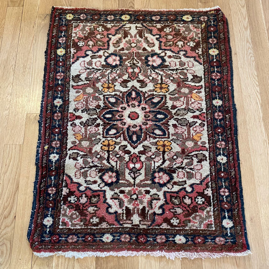 Vintage Rug, 2' 1 x 2' 8 White