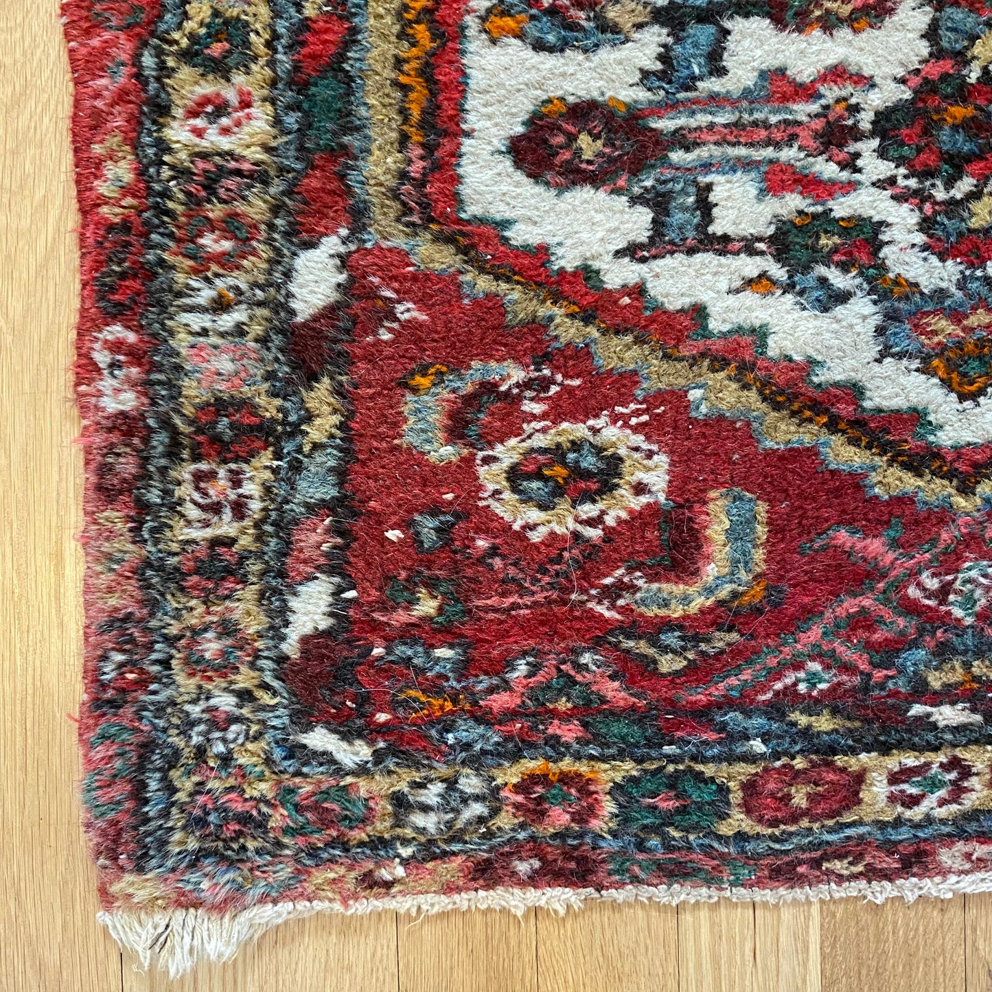 Vintage Rug, 2' 5 x 4' 2 White