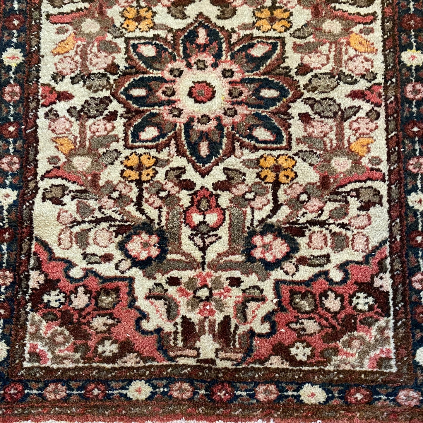 Vintage Rug, 2' 1 x 2' 8 White