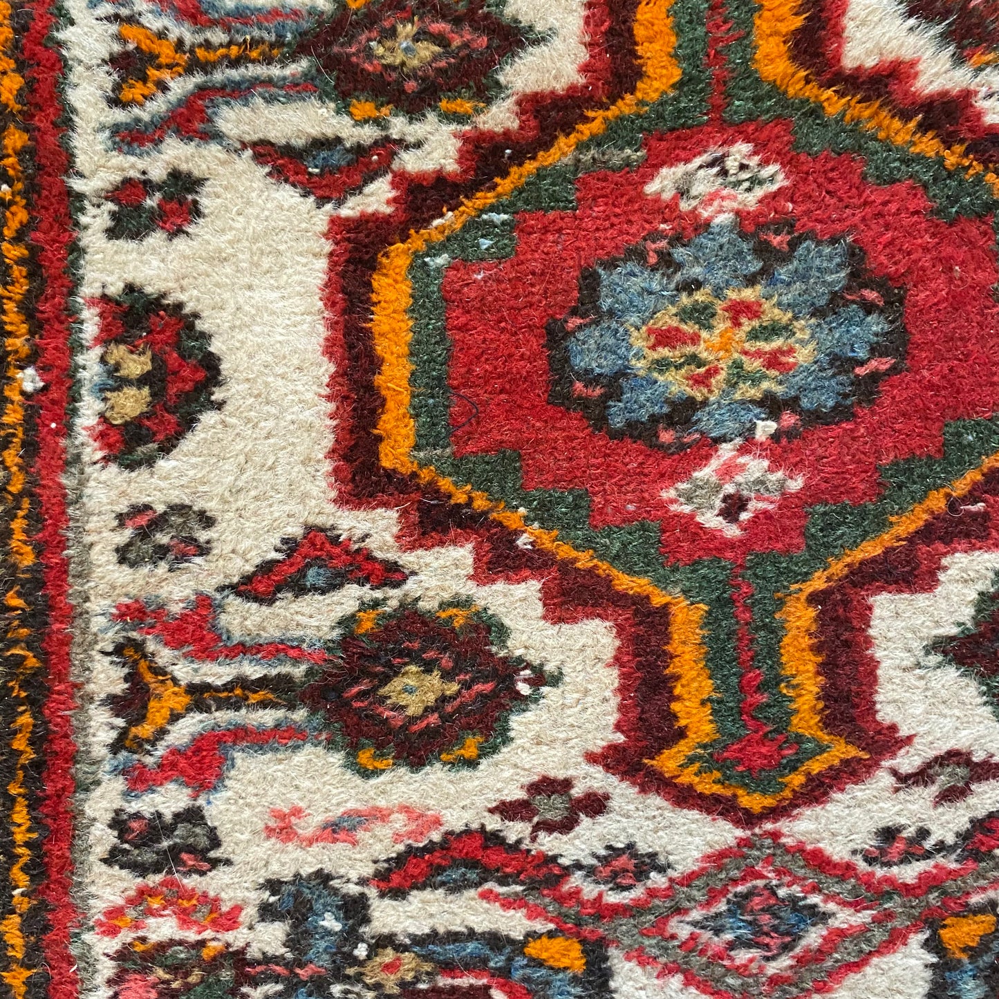 Vintage Rug, 2' 5 x 4' 2 White
