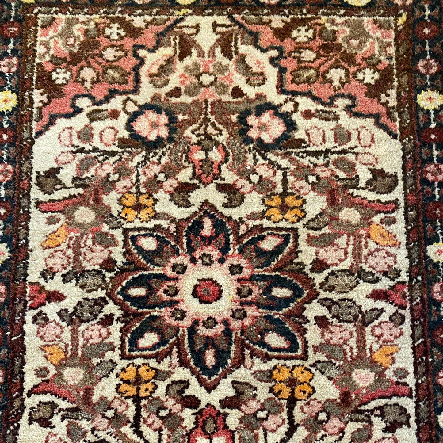 Vintage Rug, 2' 1 x 2' 8 White